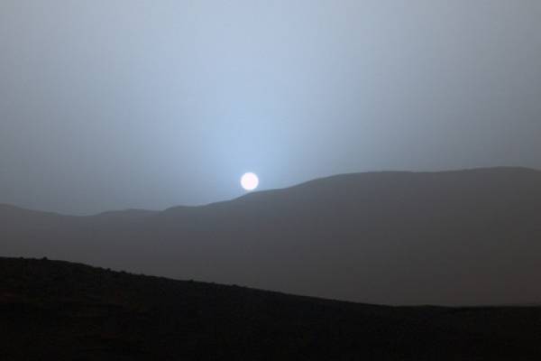 Ровер Curiosity снял закат на Марсе