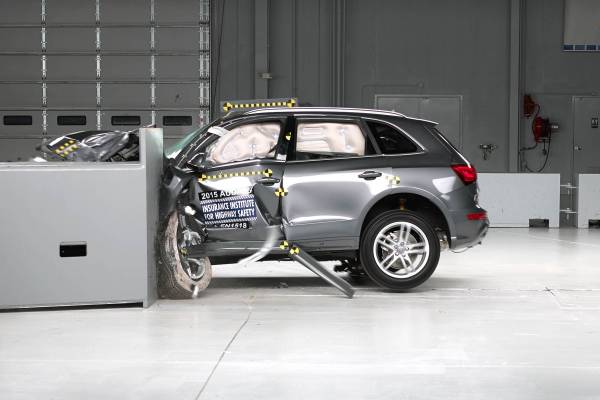 Audi Q5 получила высшую оценку безопасности