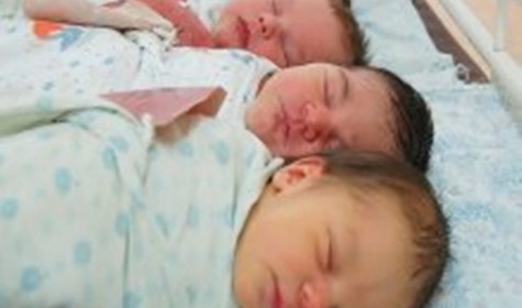 В России 28-летняя женщина родила четверых детей