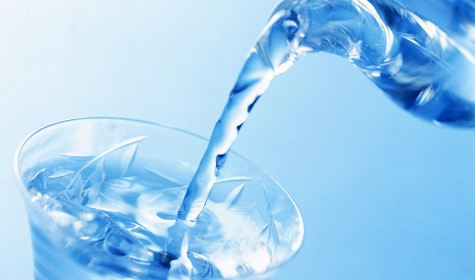Оказалось, что питьевая вода поможет быть причиной депрессии и ожирения
