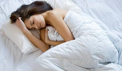 Специалисты рассказали, почему мы разговариваем во сне
