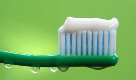 Выяснилось, что полезного стоит знать о зубной пасте