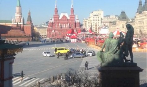 Угонщик эвакуатора удирал от полицейских по Красной площади