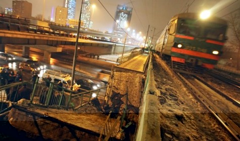В Москве поезд сбил 16-летнюю девушку, пытавшуюся сэкономить на билете