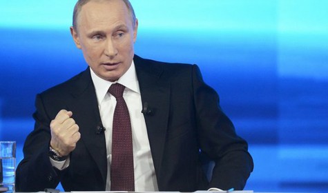 Песков: президент России здоров, его рукопожатие 