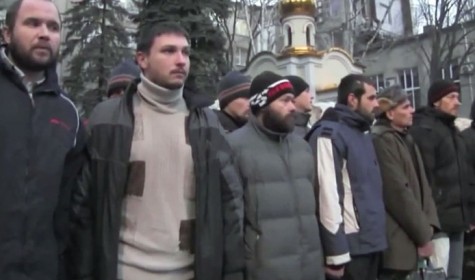Порошенко подтвердил обмен пленными: 139 украинских военных освобождены