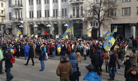 Во время патриотического марша в Харькове погибли люди
