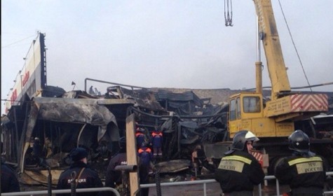 17 погибший найден спасателями на месте пожара в казанском ТЦ 