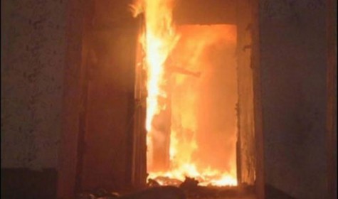 При пожаре в  жилом  доме Москвы пострадали четыре человека